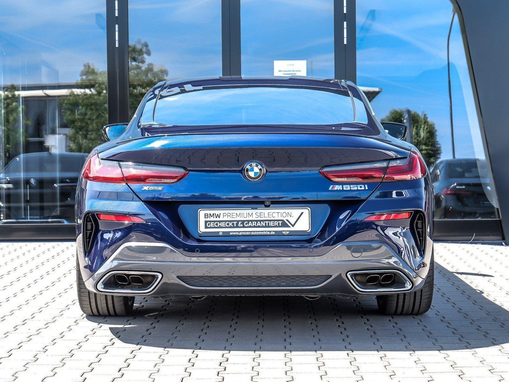 BMW M850