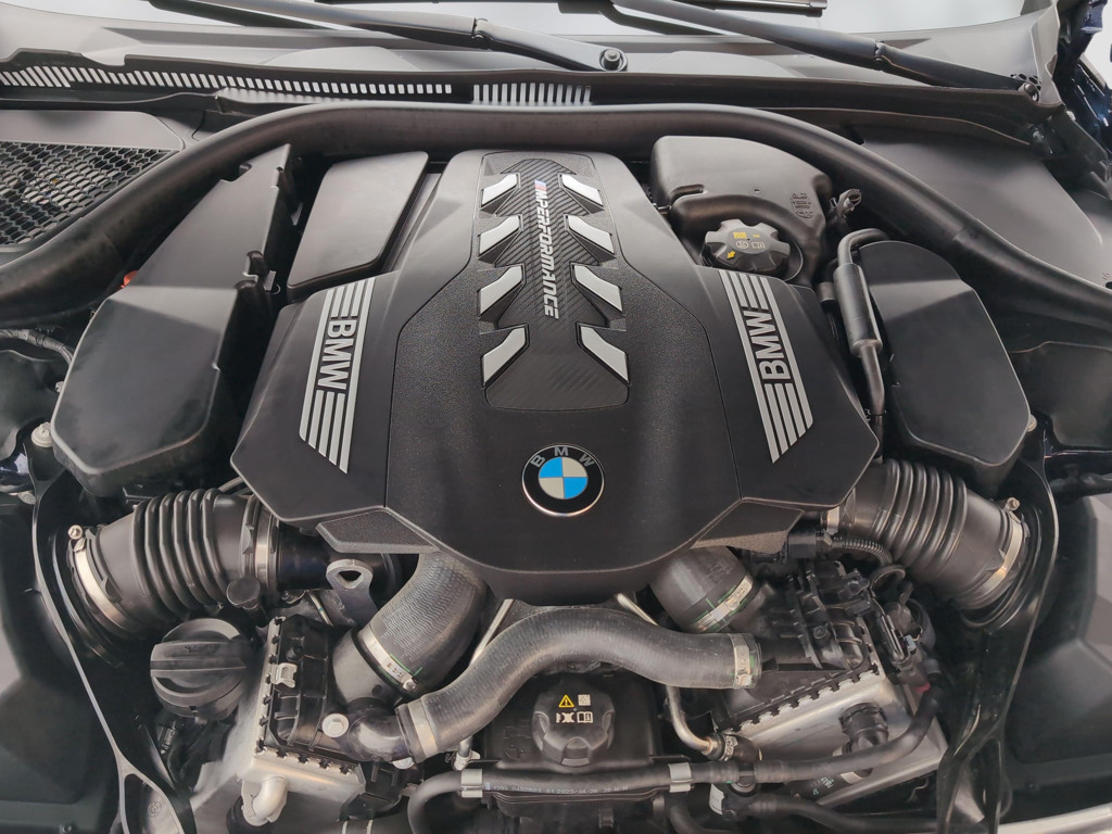 BMW M850