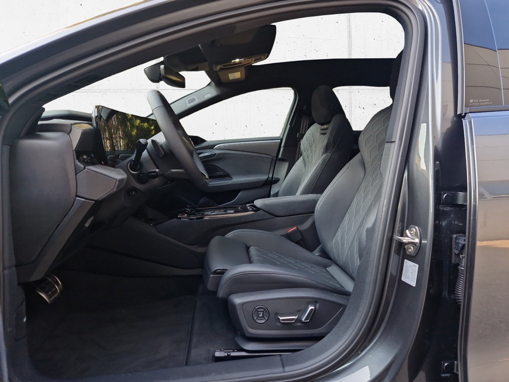 Audi S6 e-tron