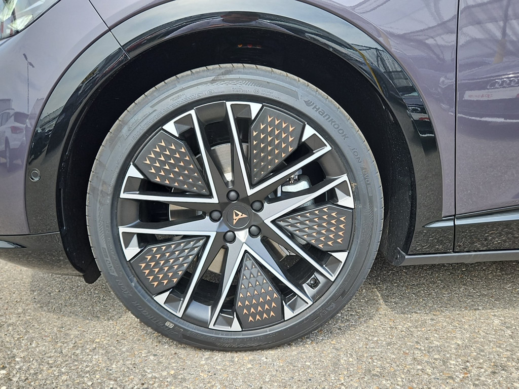 Cupra Tavascan