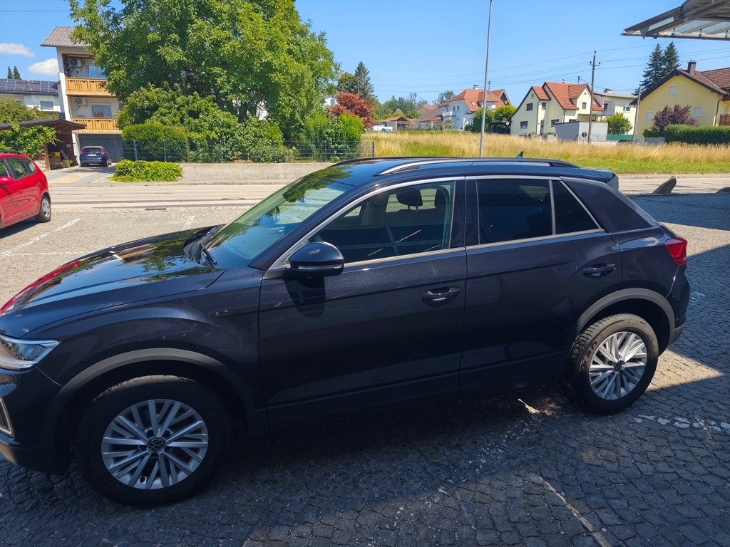Volkswagen T-Roc Life