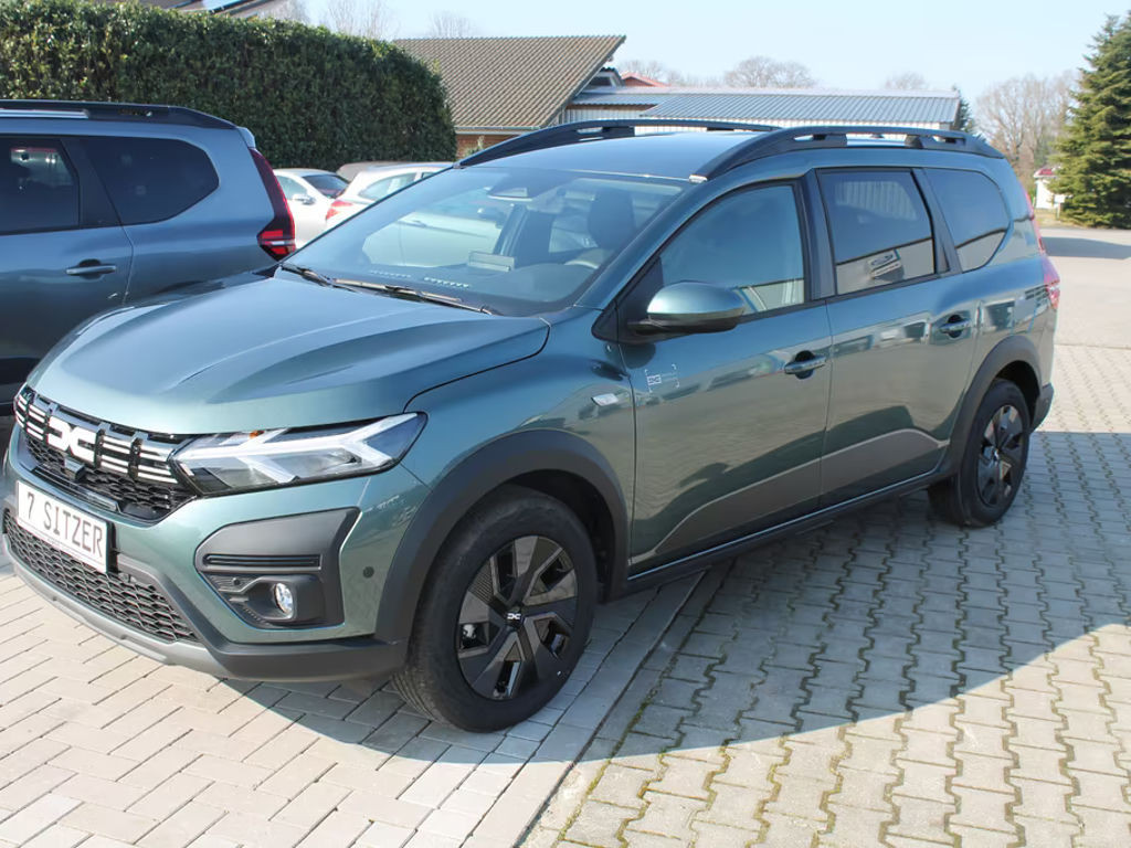 Dacia Jogger Expression 7Sitzer in Grün oder Grau