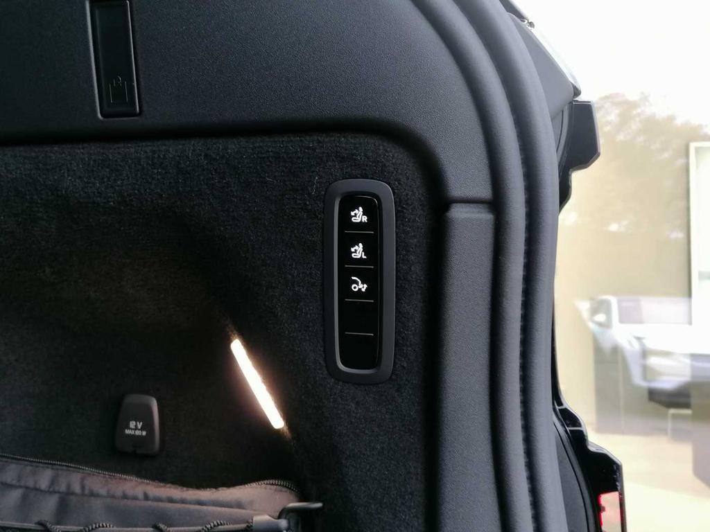 Volvo EX90