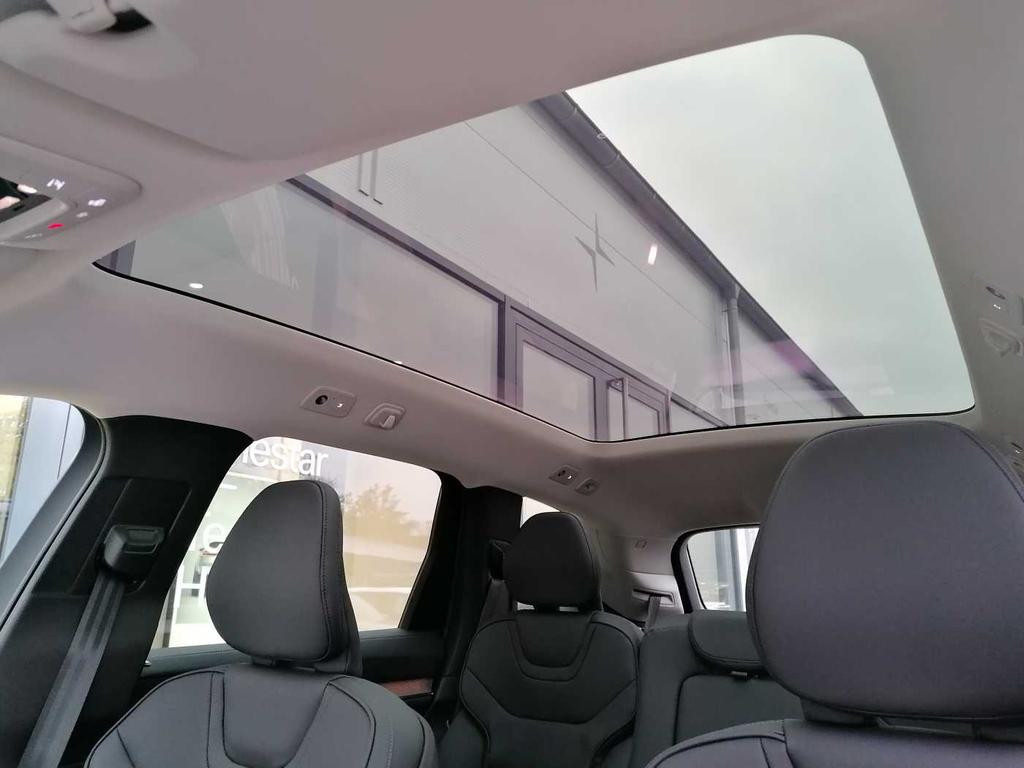Volvo EX90