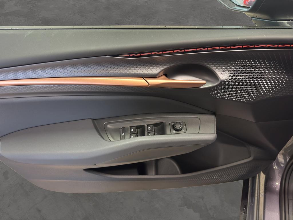 Cupra Raval