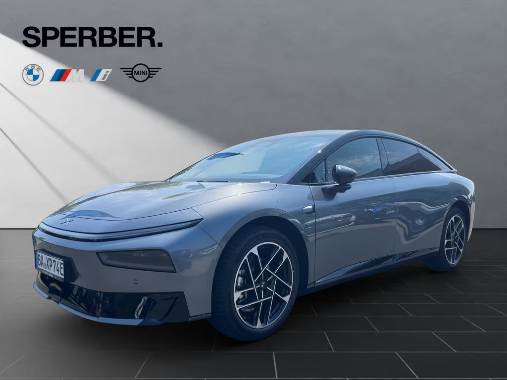 Xpeng P7