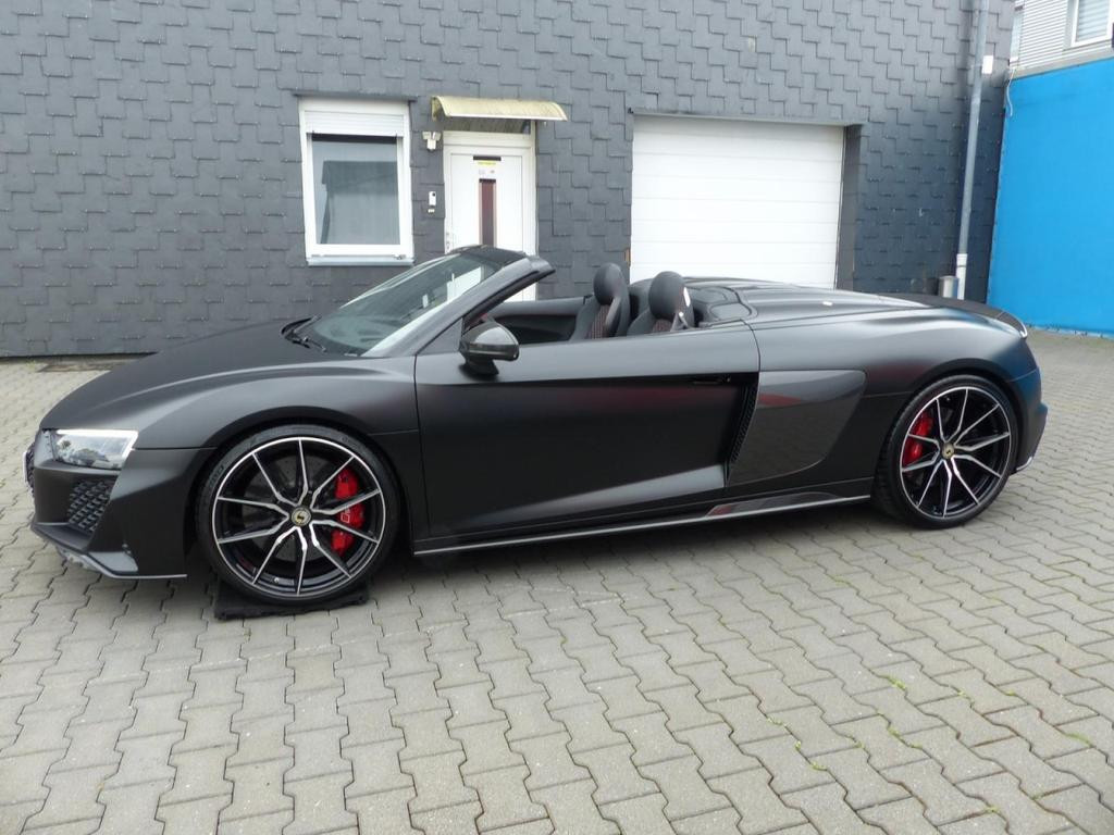 Audi R8