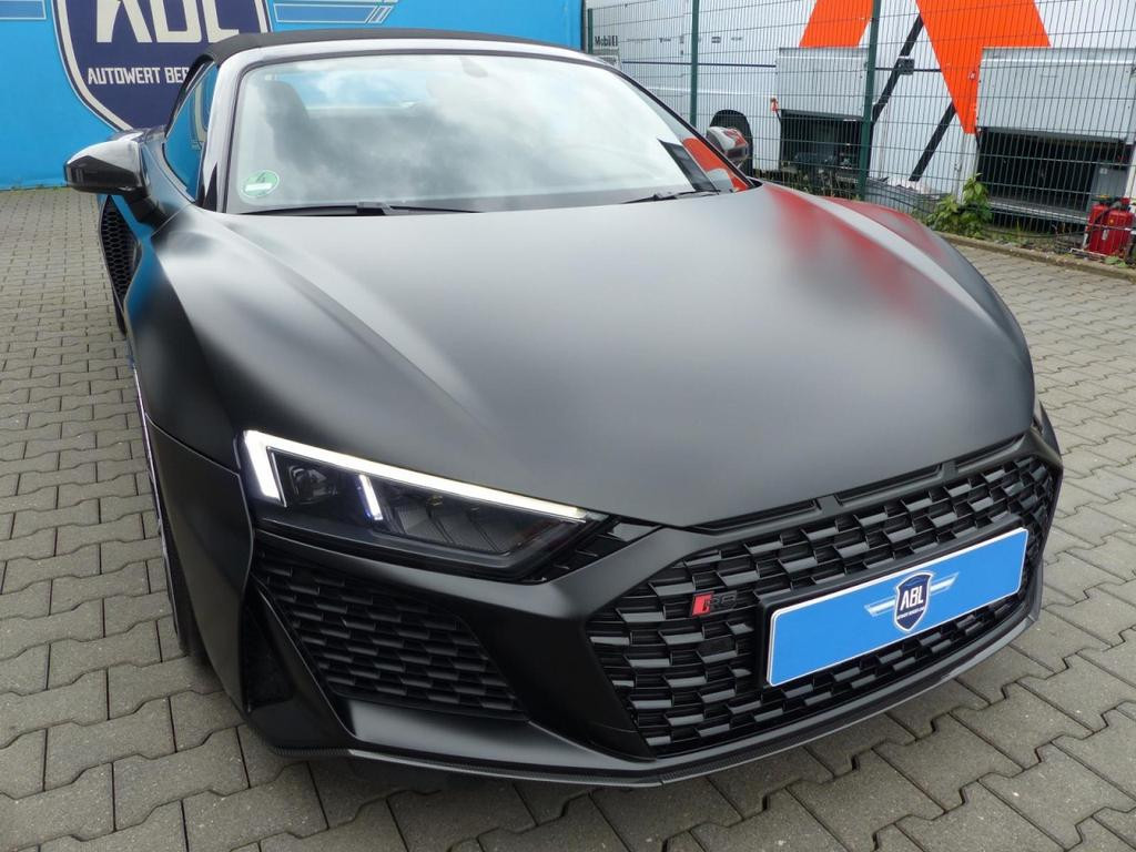 Audi R8