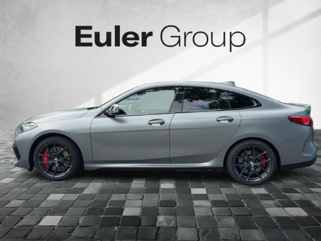 BMW M235