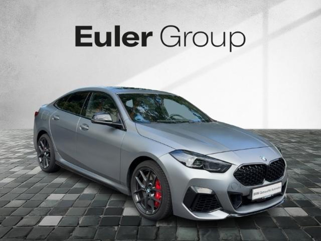 BMW M235