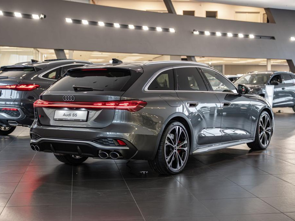 Audi S5