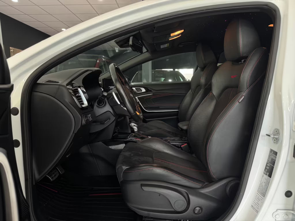 Kia ProCeed