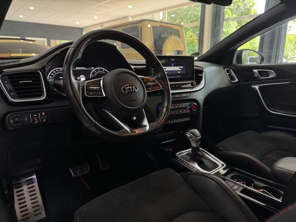 Kia ProCeed