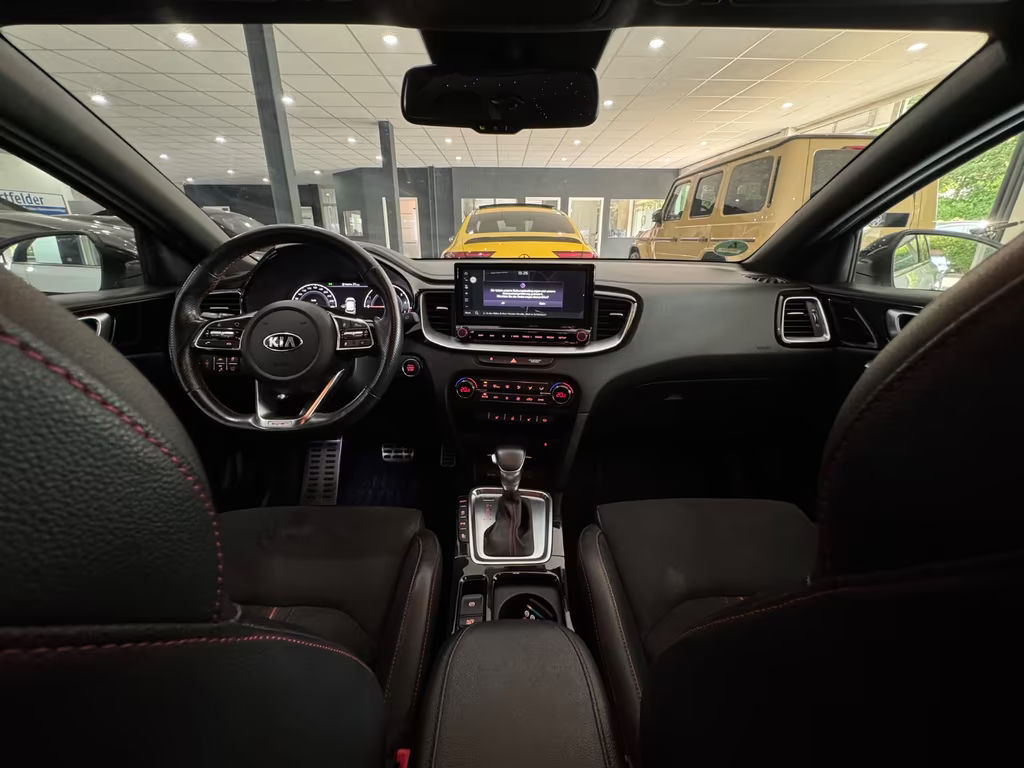 Kia ProCeed