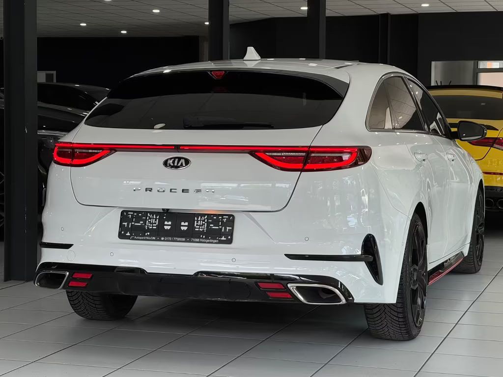 Kia ProCeed