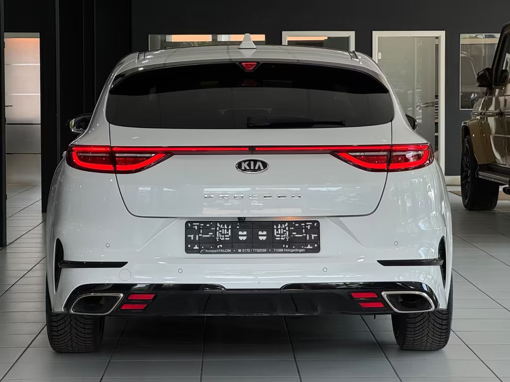 Kia ProCeed