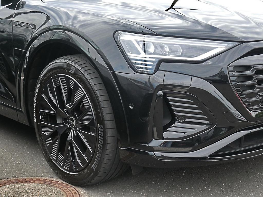 Audi Q8 e-tron