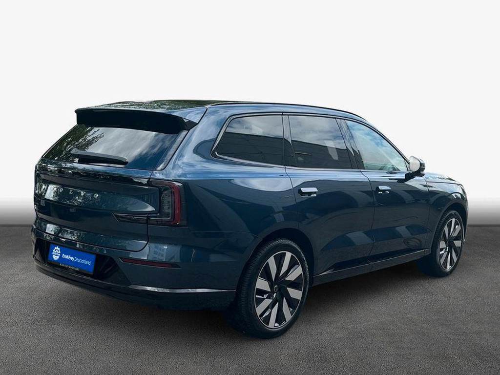 Volvo EX90