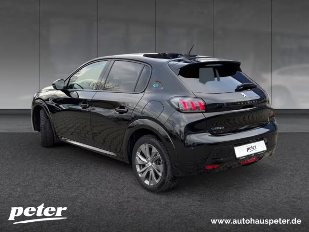 Peugeot e-208