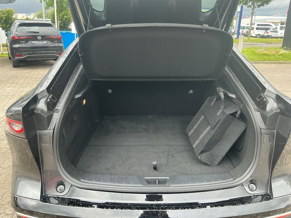 Mazda 6e