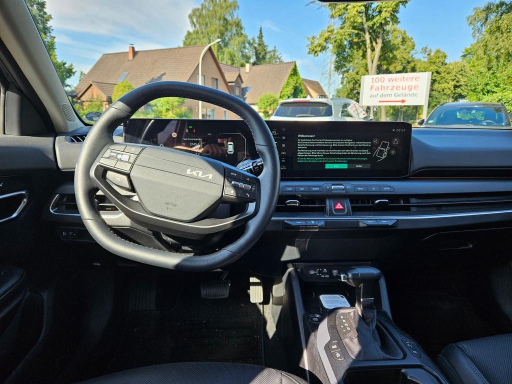 Kia K4
