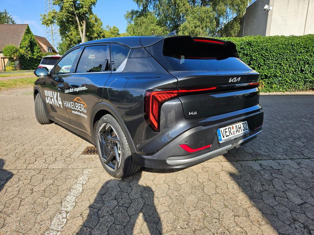 Kia K4