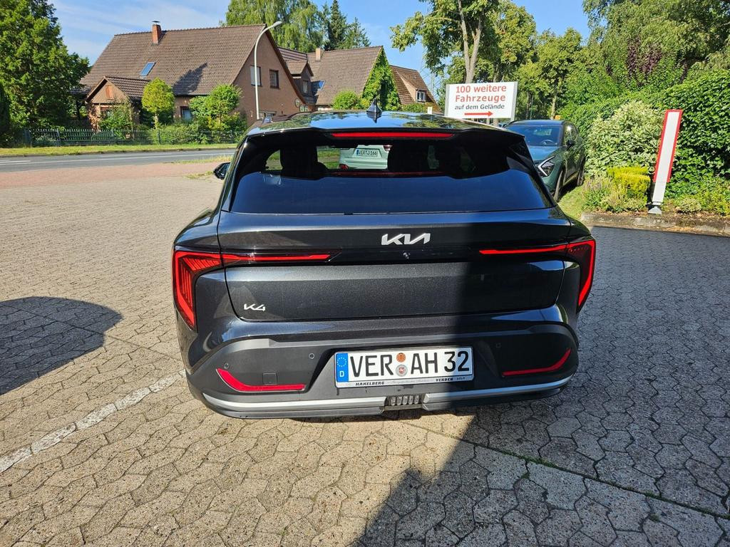 Kia K4