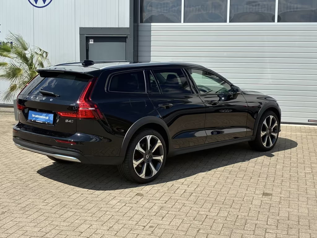 Volvo V60 Cross Country
