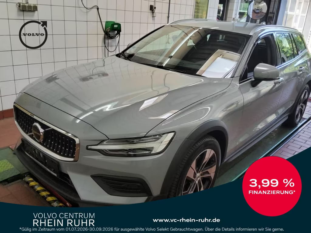 Volvo V60 Cross Country AWD Plus