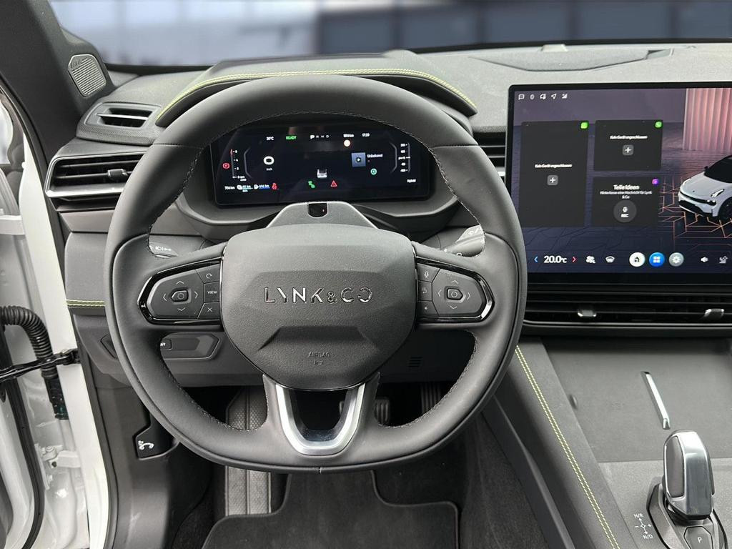 Lynk&Co 01