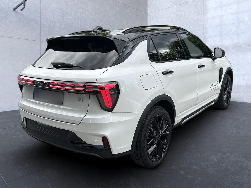 Lynk&Co 01