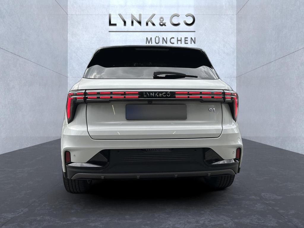 Lynk&Co 01