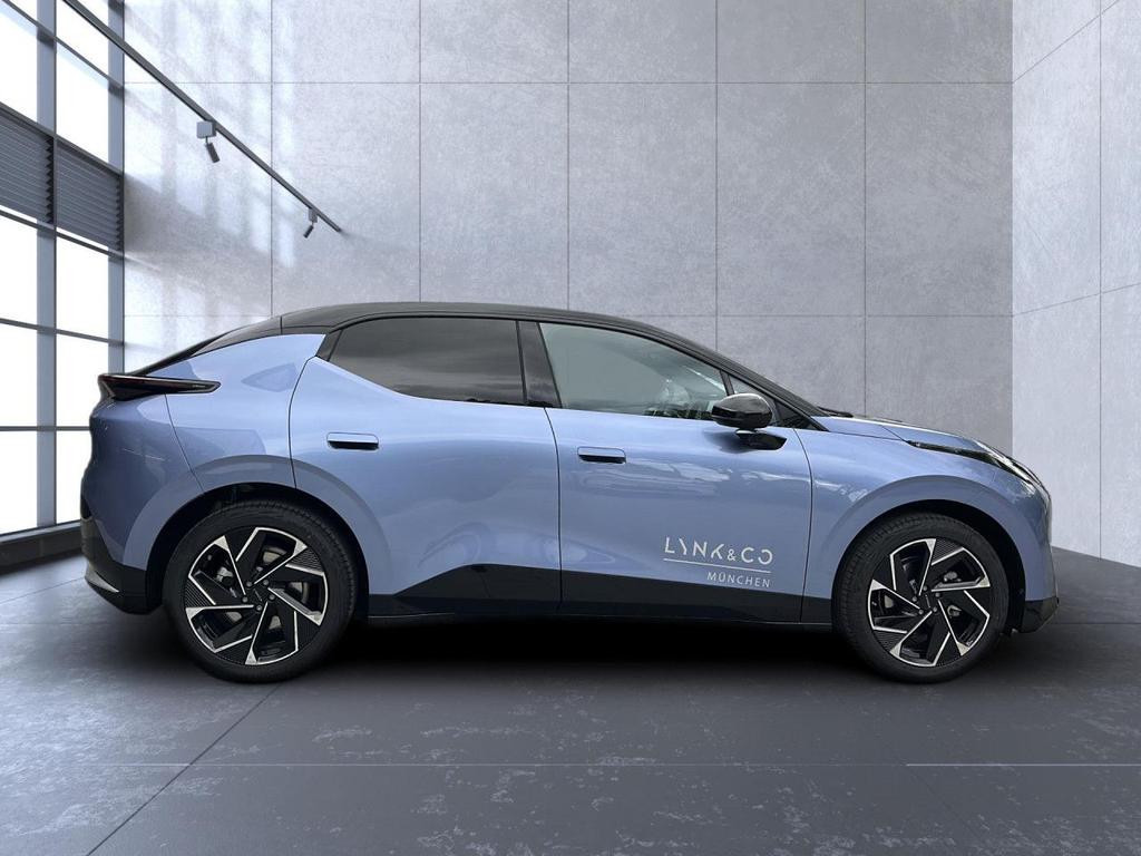 Lynk&Co 02