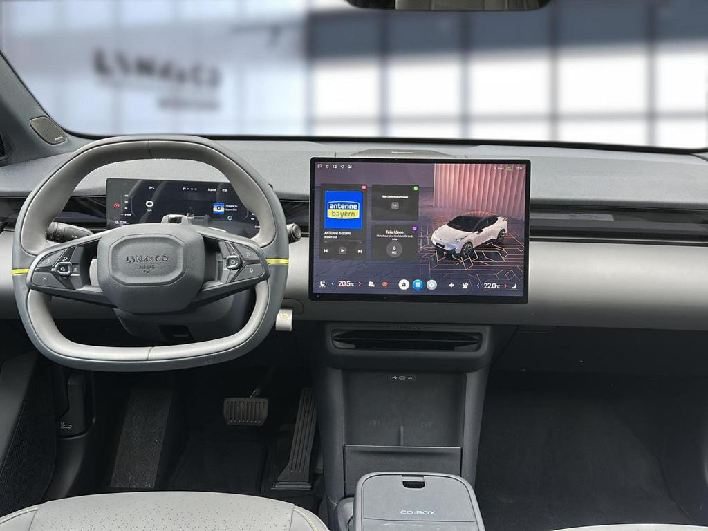 Lynk&Co 02