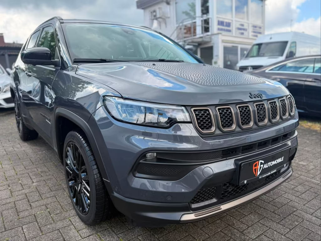Jeep Compass Limited Hybrid 4x4