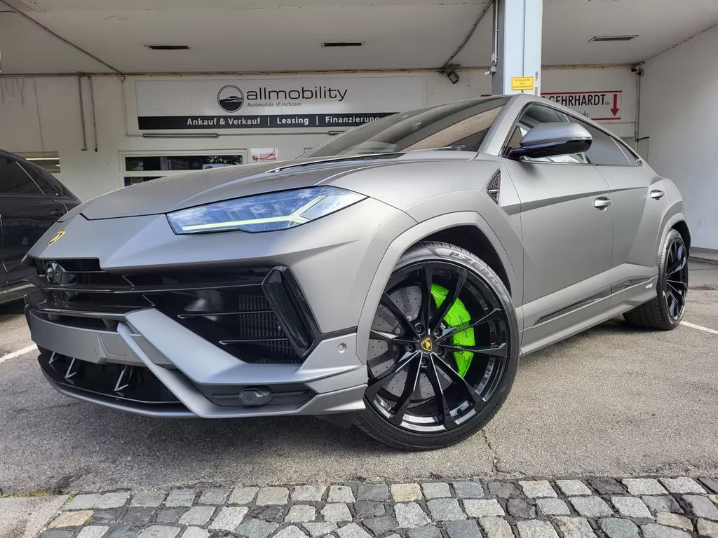 Lamborghini Urus S