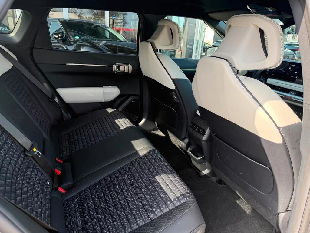Kia EV4
