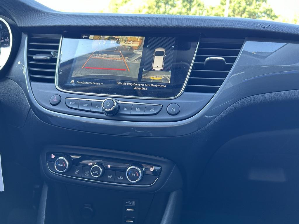 Opel Crossland X
