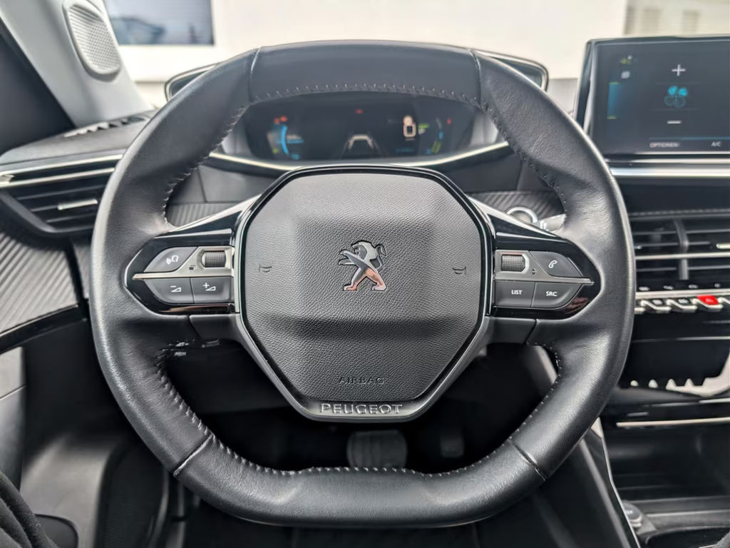 Peugeot e-2008