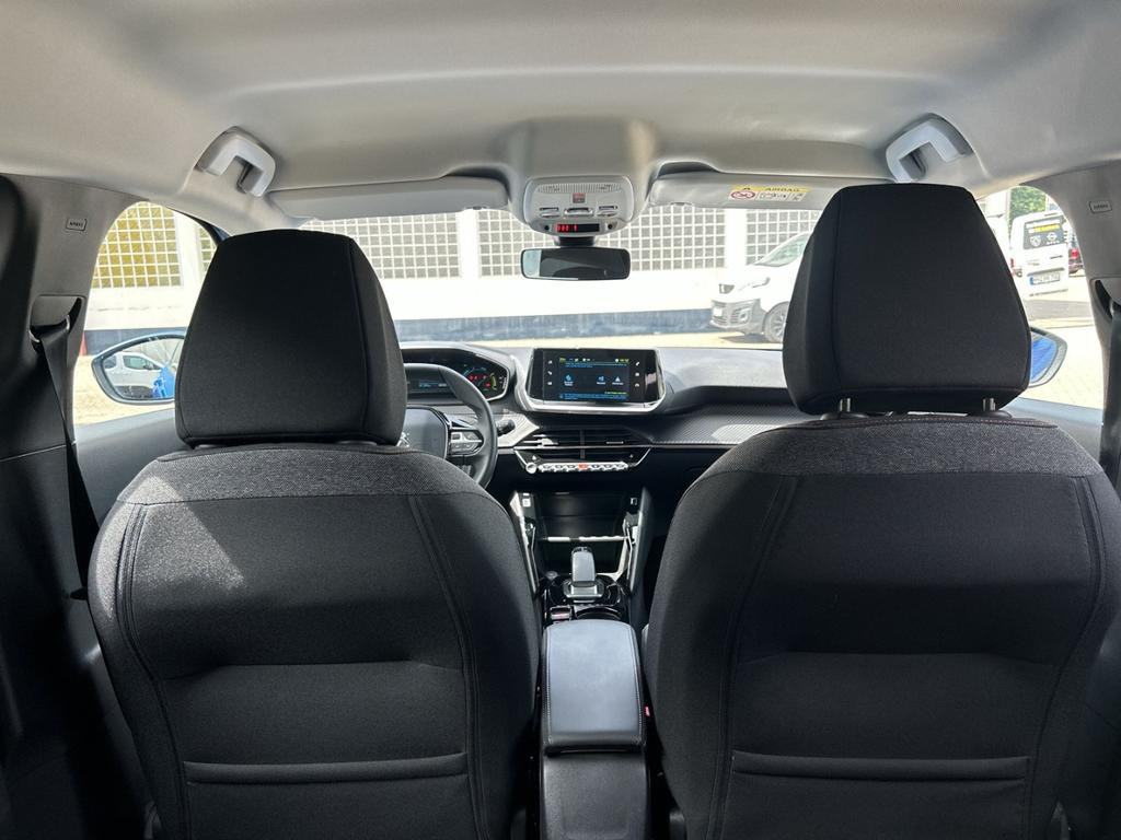 Peugeot e-2008