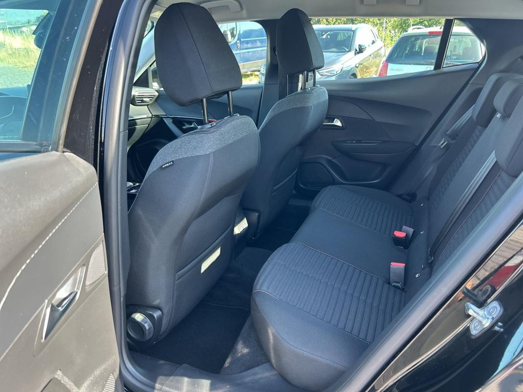 Peugeot e-2008