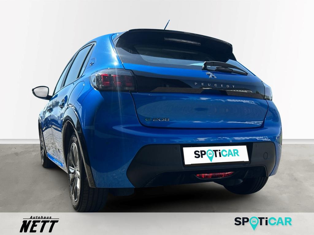 Peugeot e-208