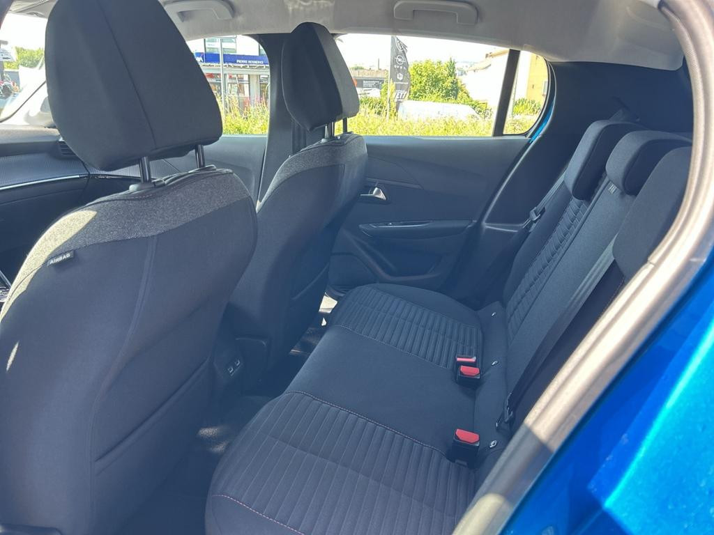 Peugeot e-208