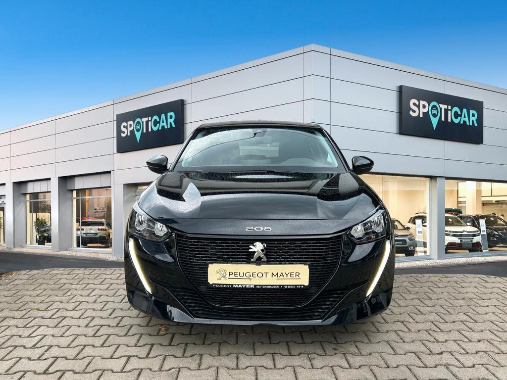 Peugeot e-208