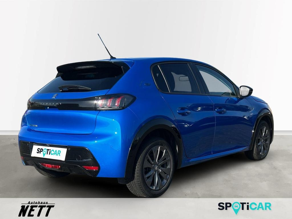 Peugeot e-208