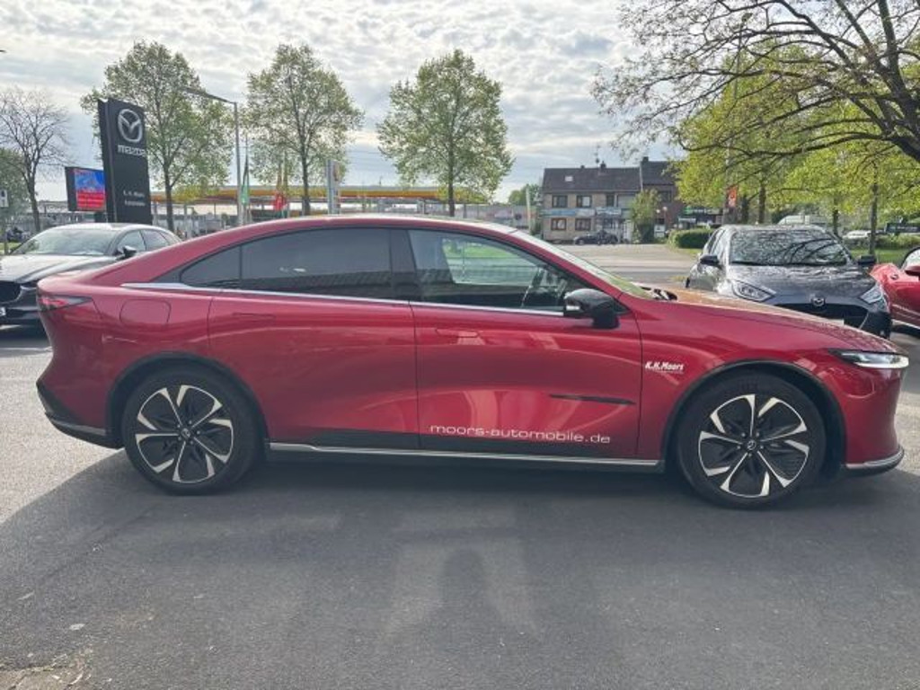 Mazda 6e