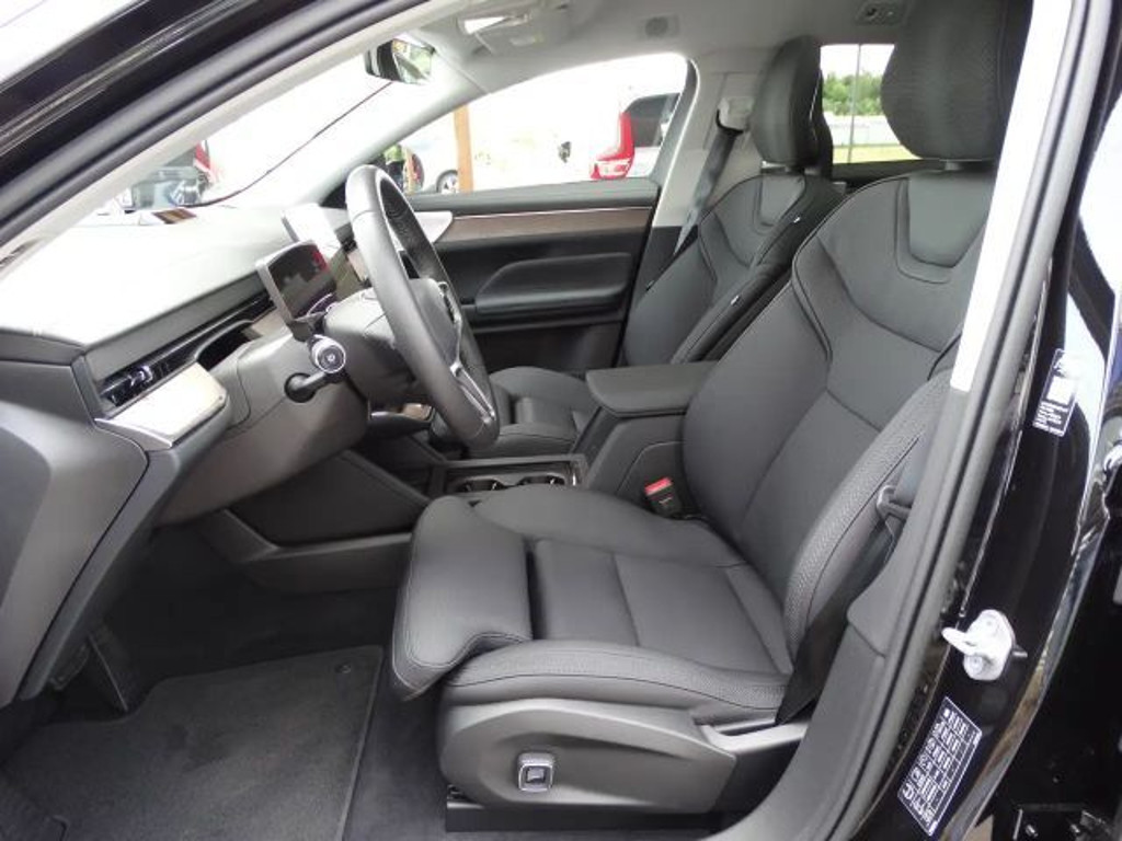 Volvo ES90