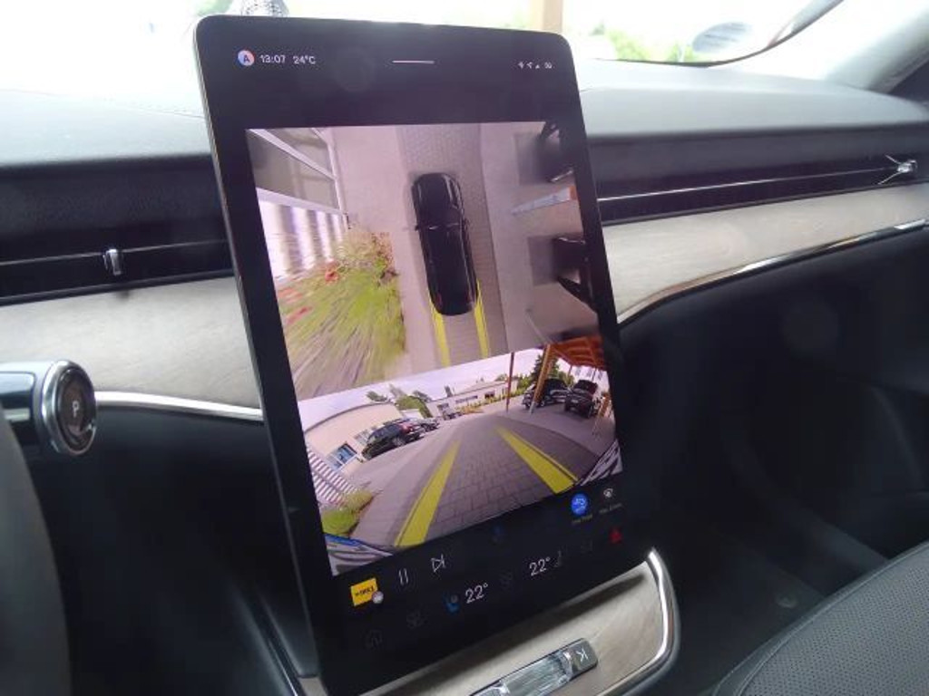 Volvo ES90