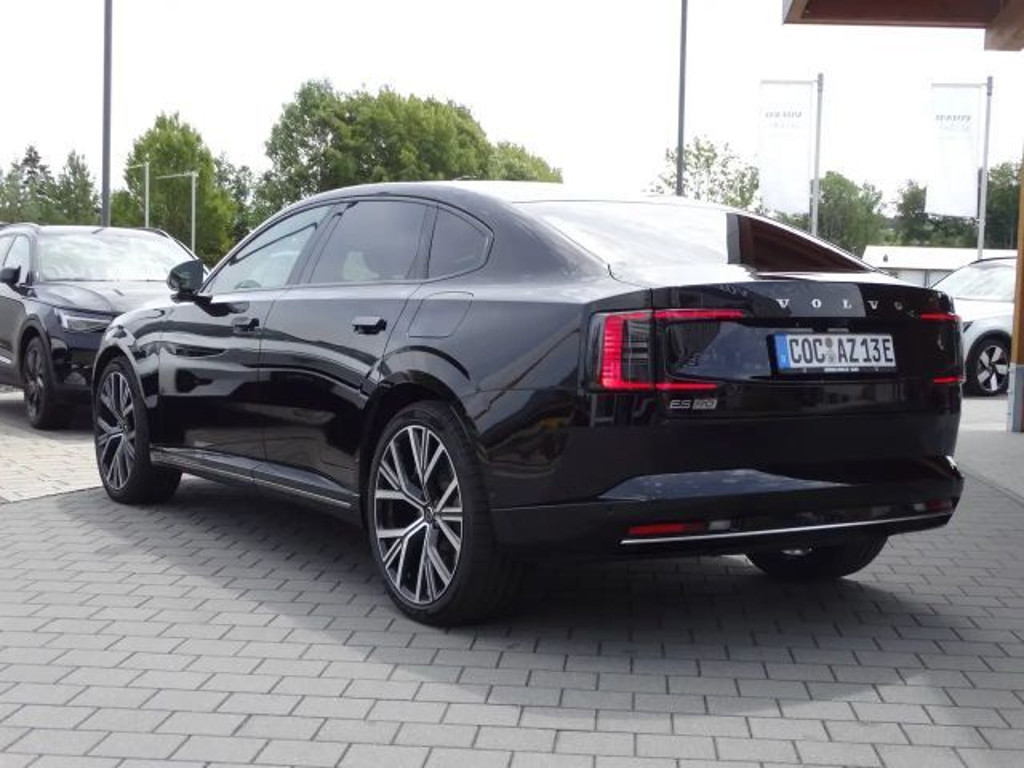Volvo ES90