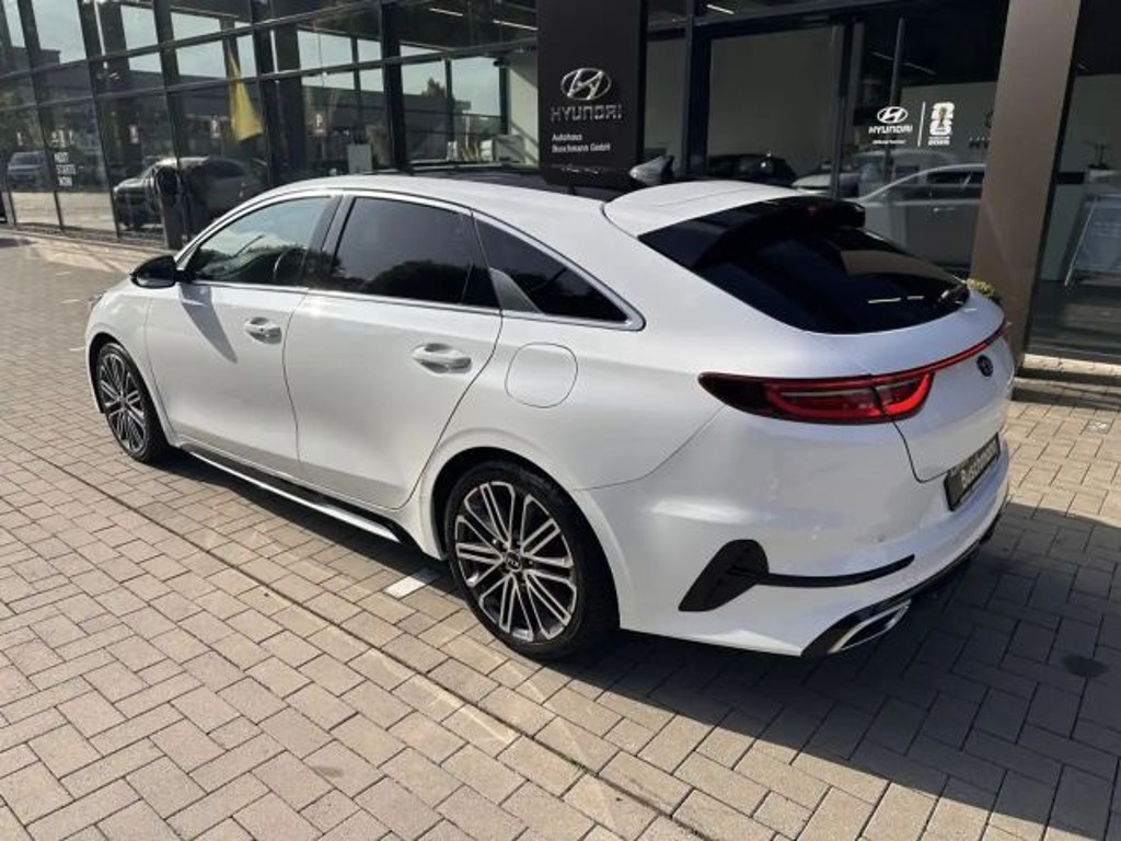 Kia ProCeed